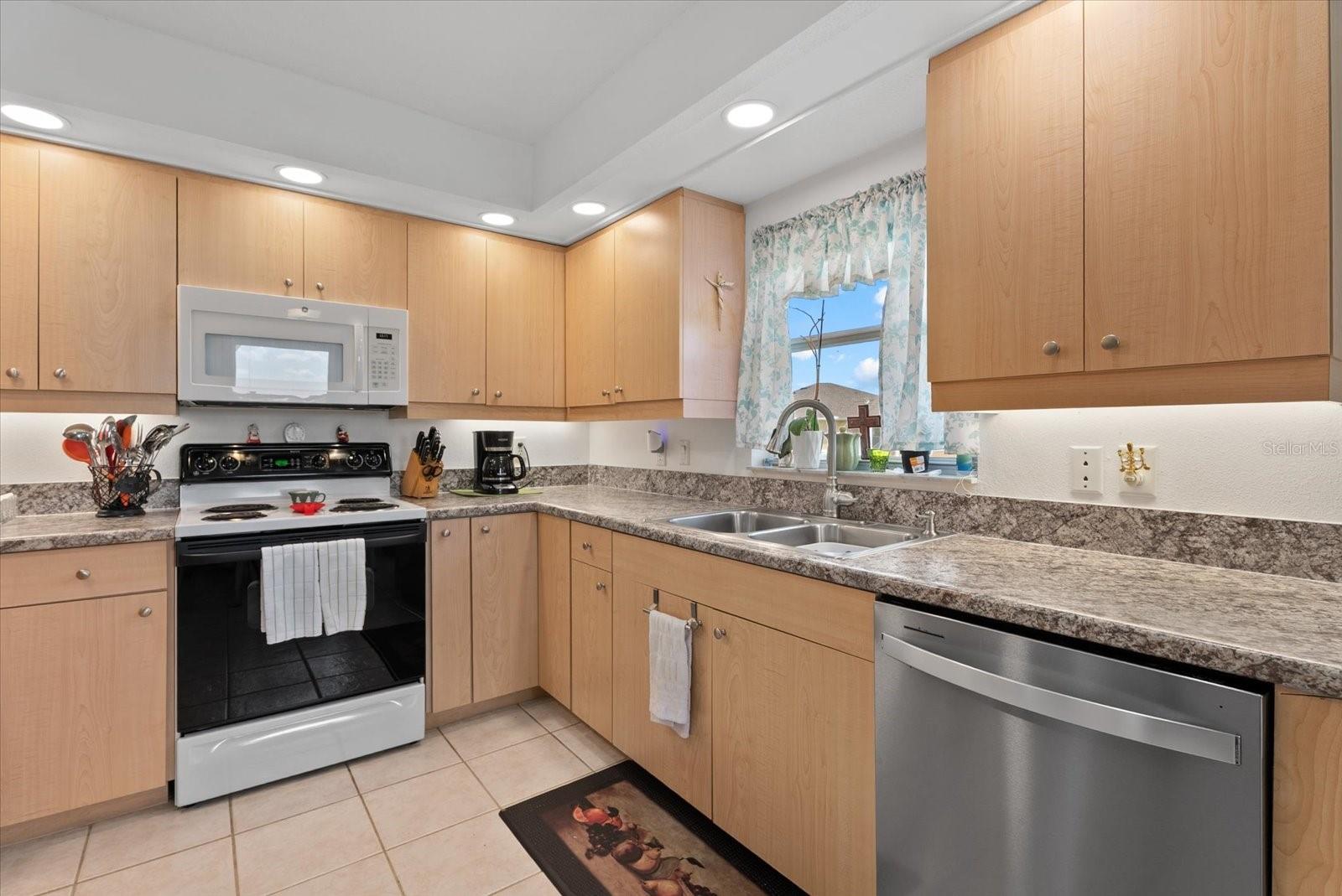 5800 Sabal Trace Dr #502 Property Photo 15