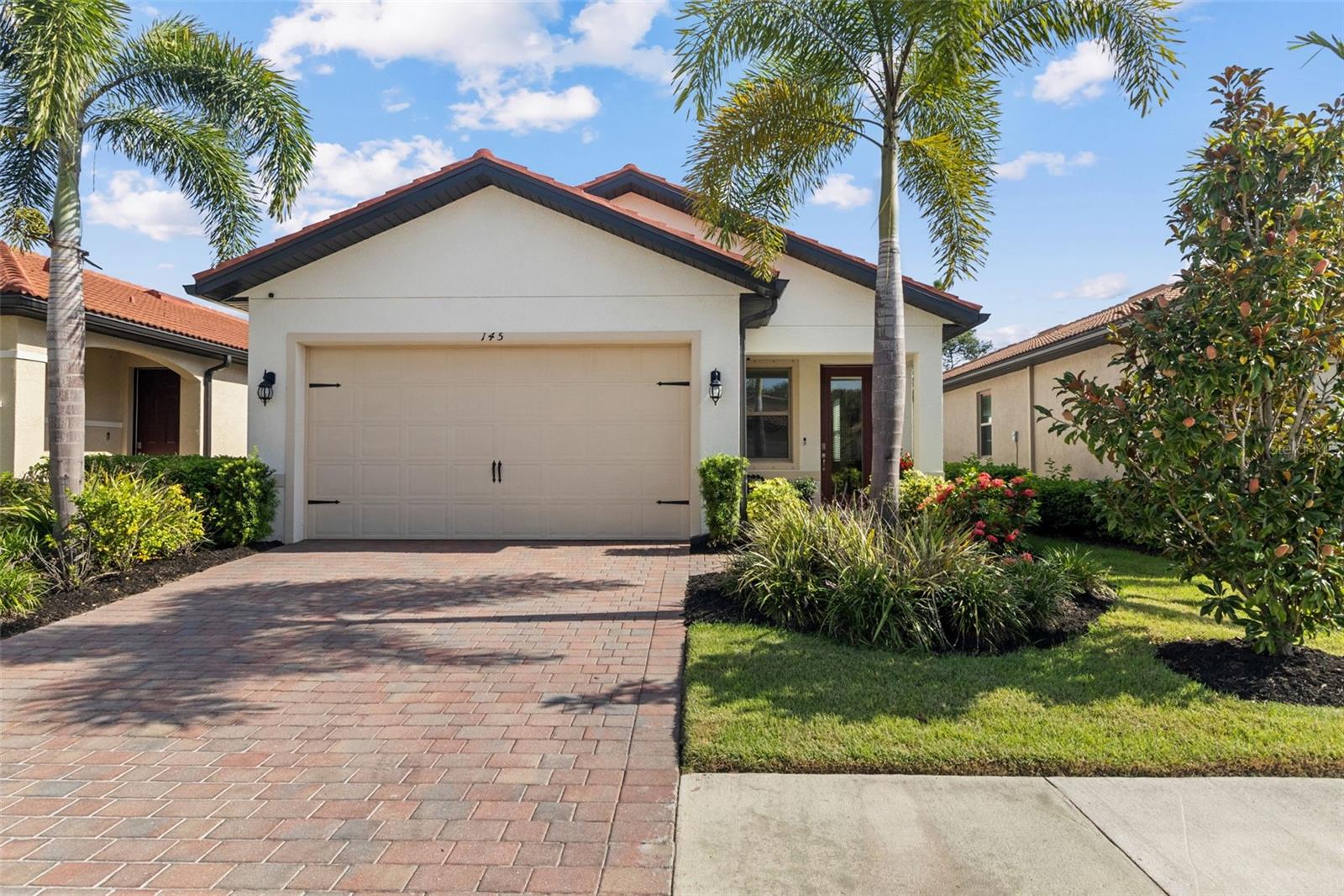 145 Soliera St Property Photo 4