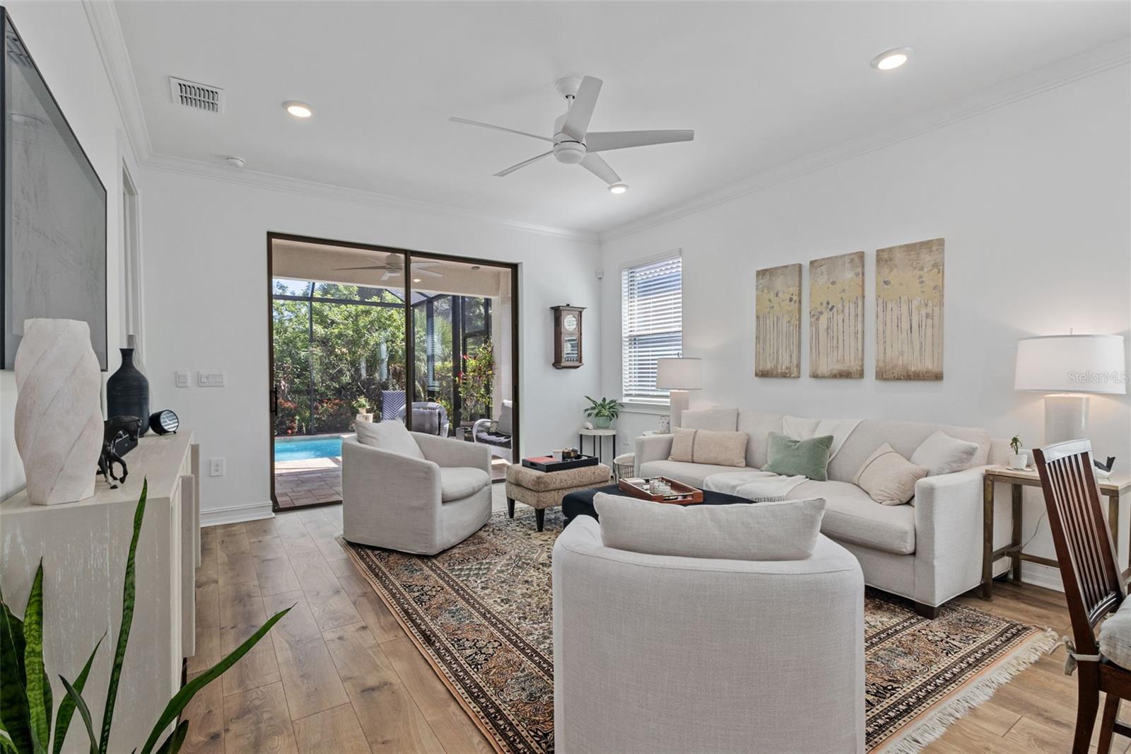 145 Soliera St Property Photo 13