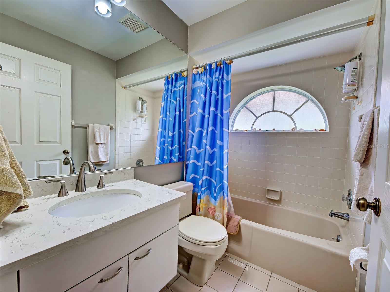 1176 Harbor Town Way Property Photo 9
