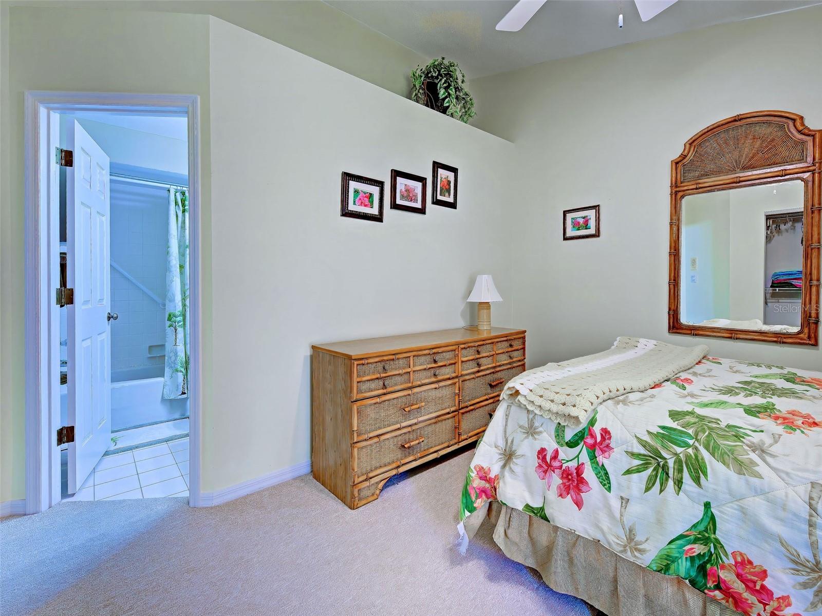 1176 Harbor Town Way Property Photo 17