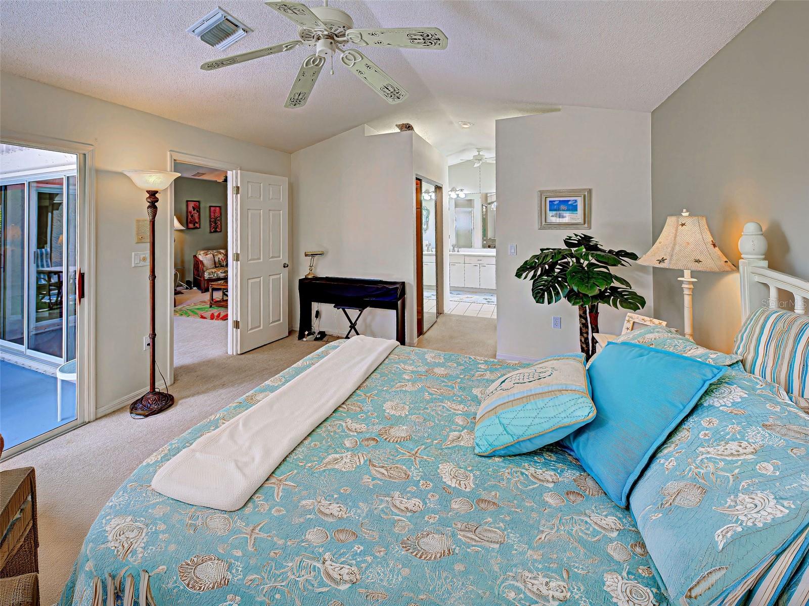 1176 Harbor Town Way Property Photo 22