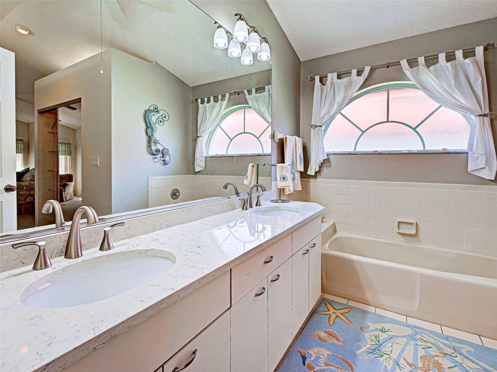 1176 Harbor Town Way Property Photo 25