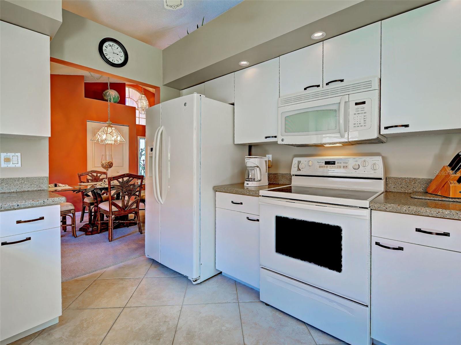 1176 Harbor Town Way Property Photo 29
