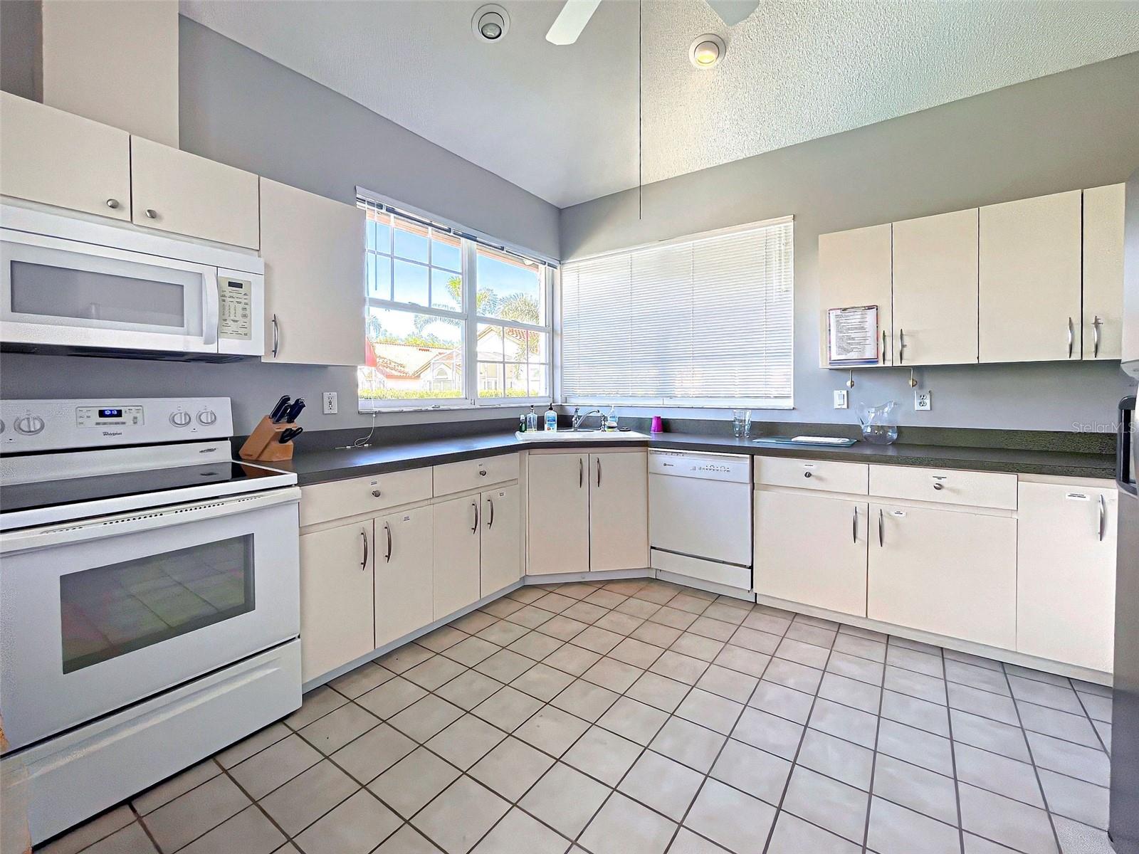 1176 Harbor Town Way Property Photo 56