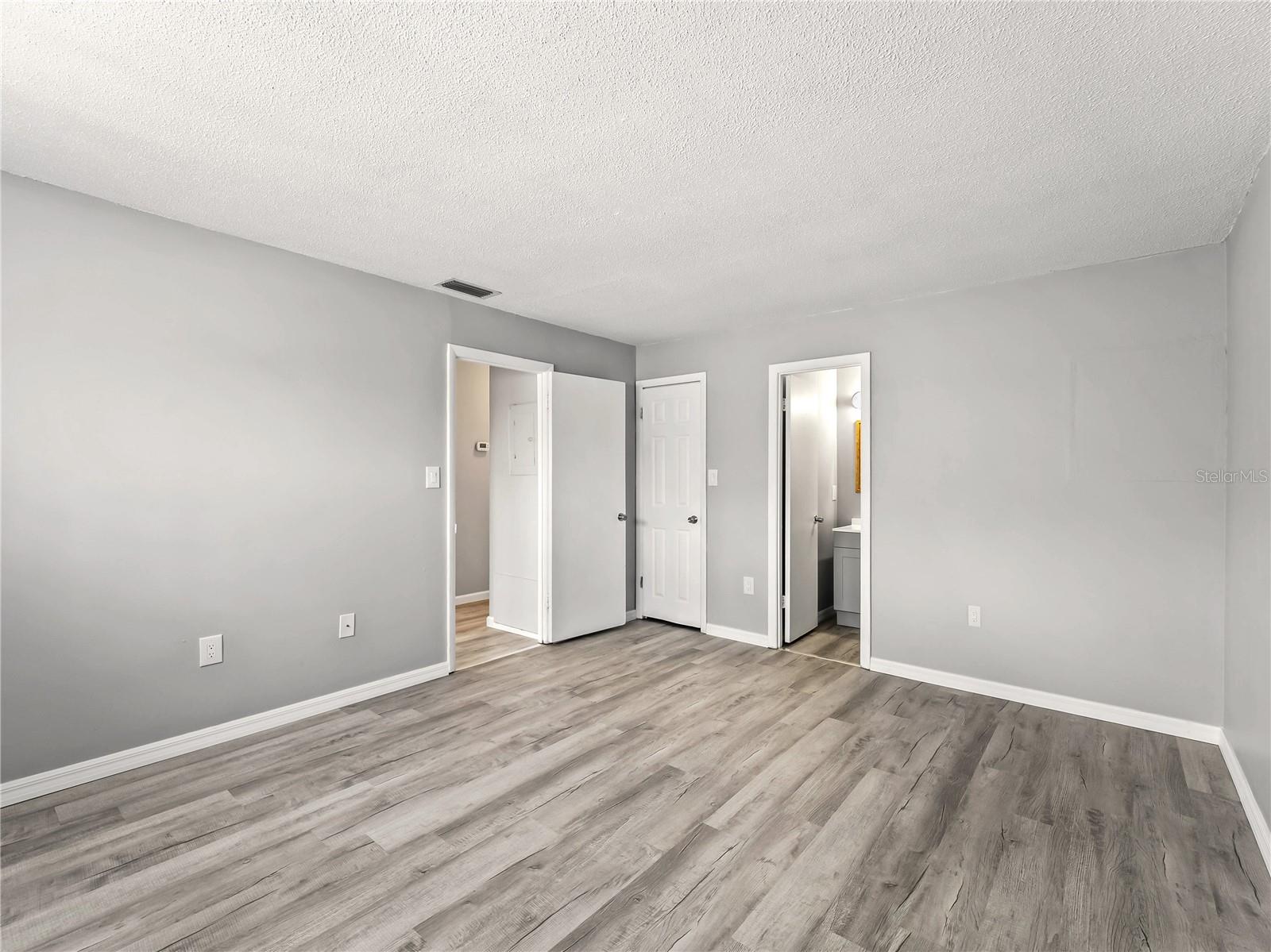460 Base Ave E #128 Property Photo 9