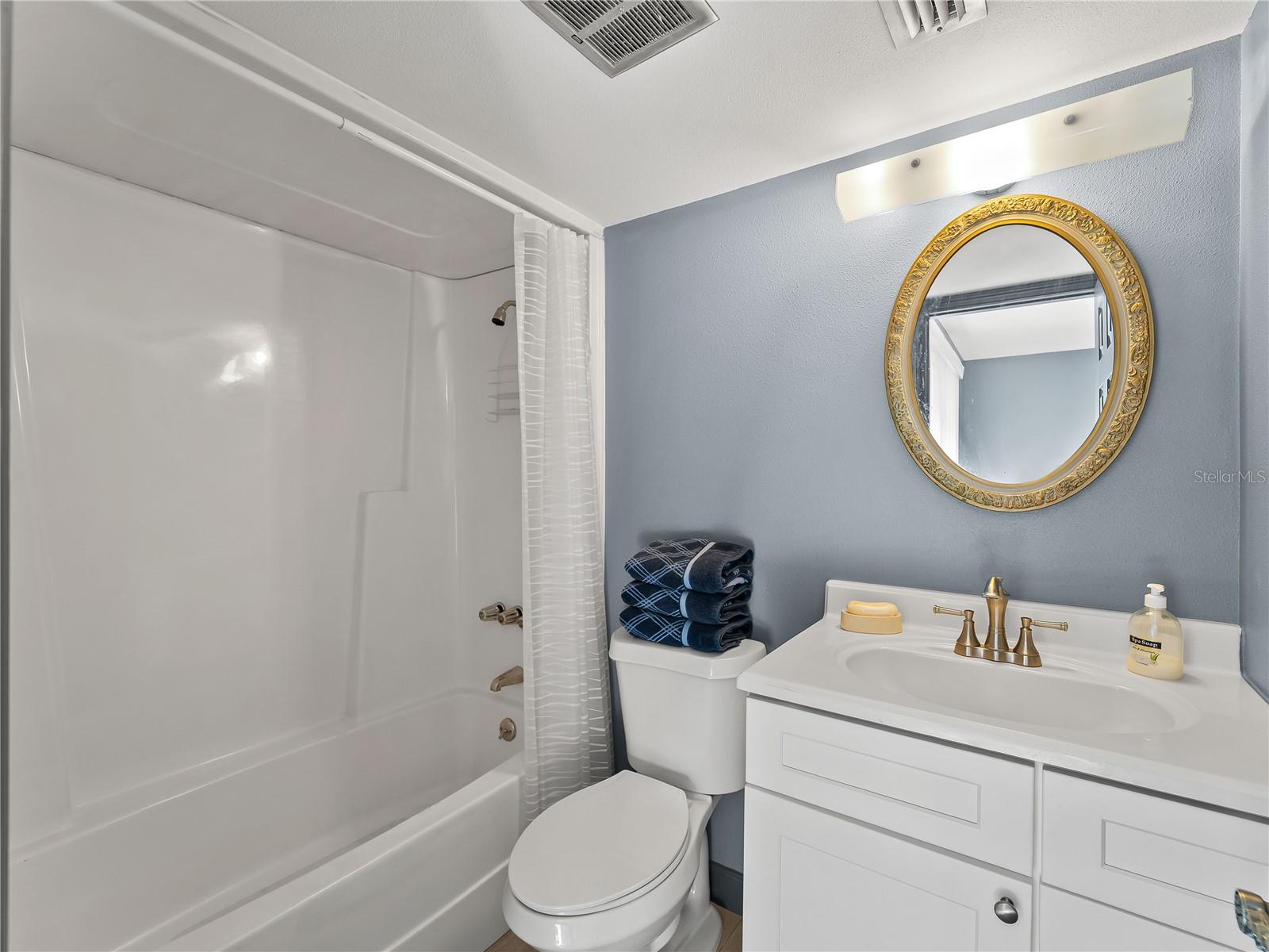 1585 Tarpon Center Dr #21 Property Photo 20