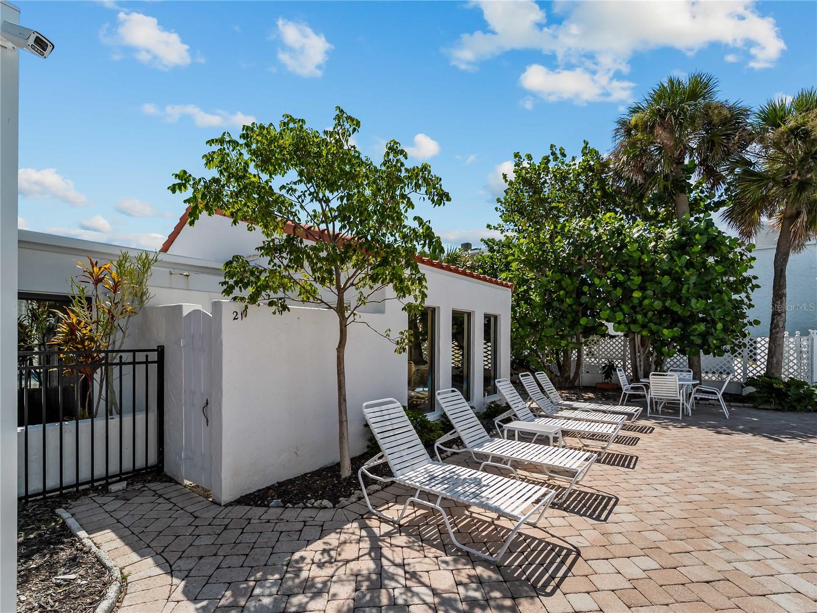 1585 Tarpon Center Dr #21 Property Photo 28