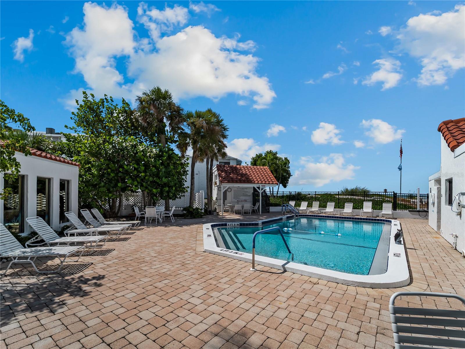1585 Tarpon Center Dr #21 Property Photo 30