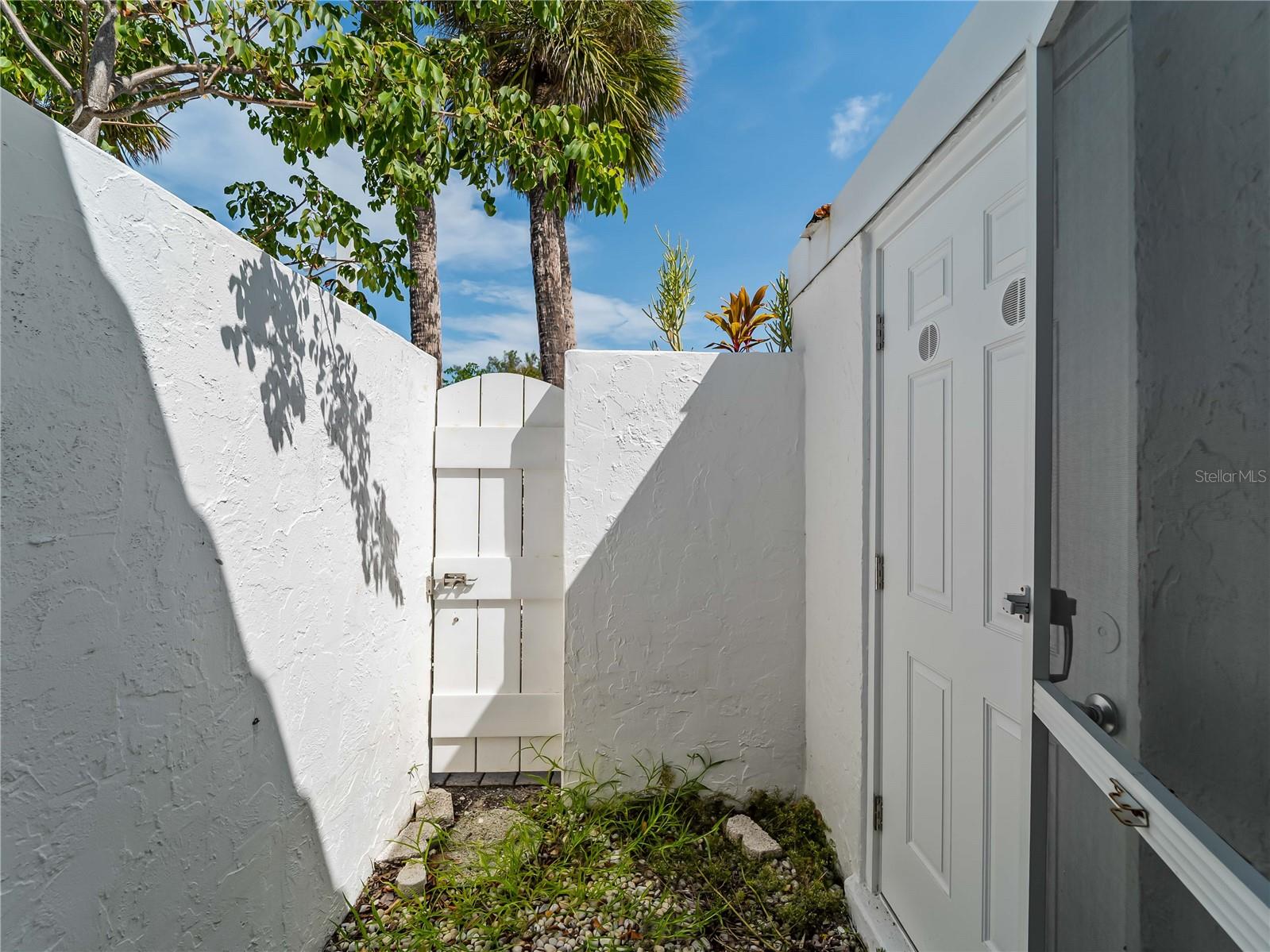 1585 Tarpon Center Dr #21 Property Photo 49
