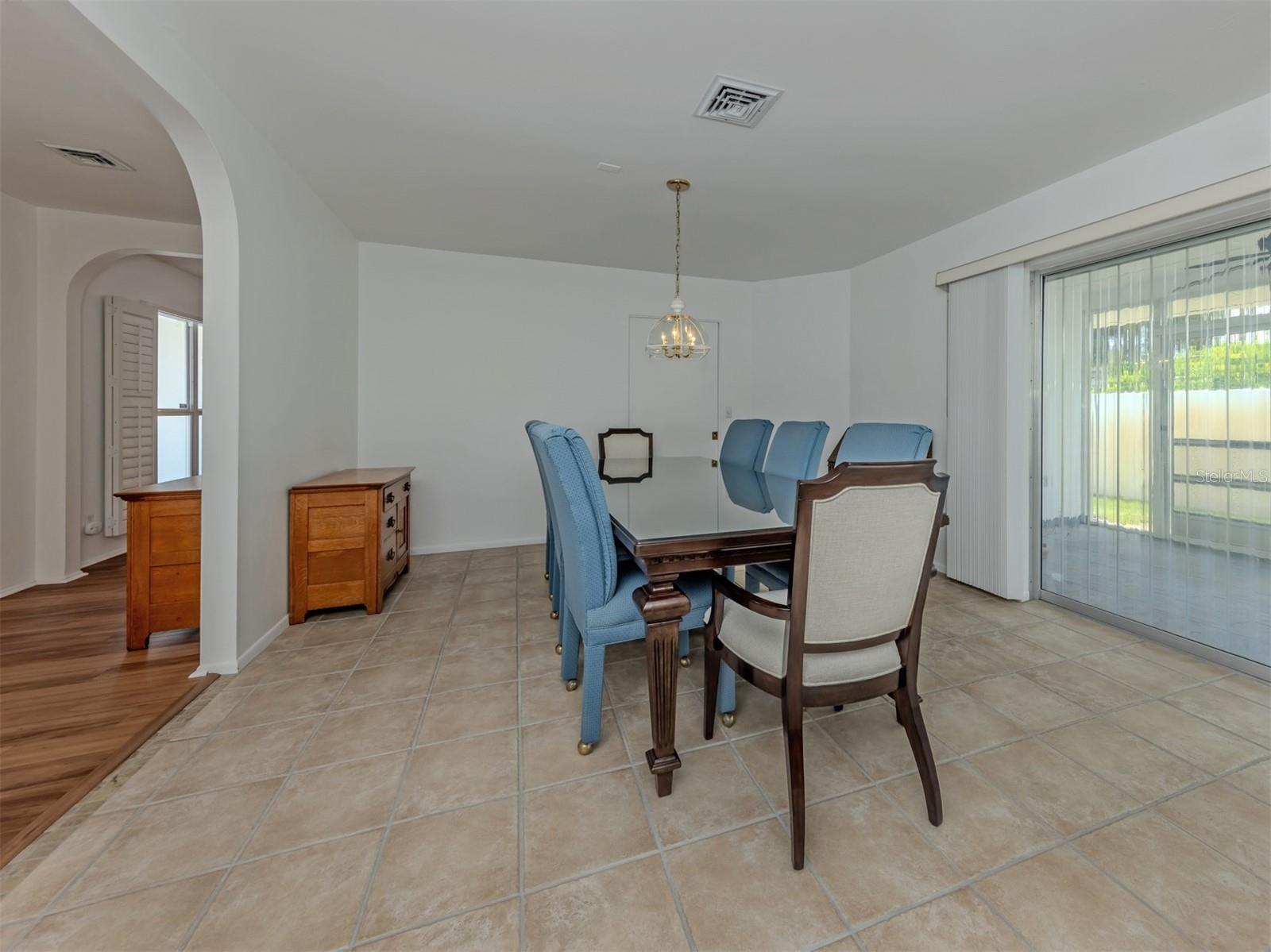 12 Gulf Manor Dr Property Photo 12