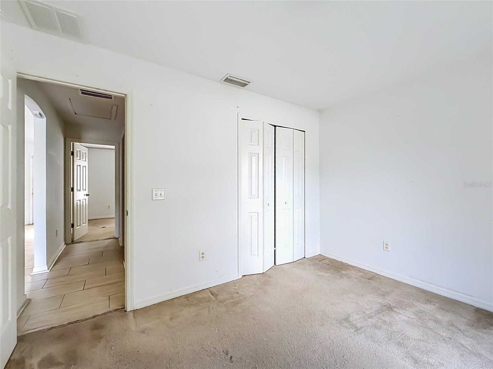 215 Oak Cir Property Photo 16
