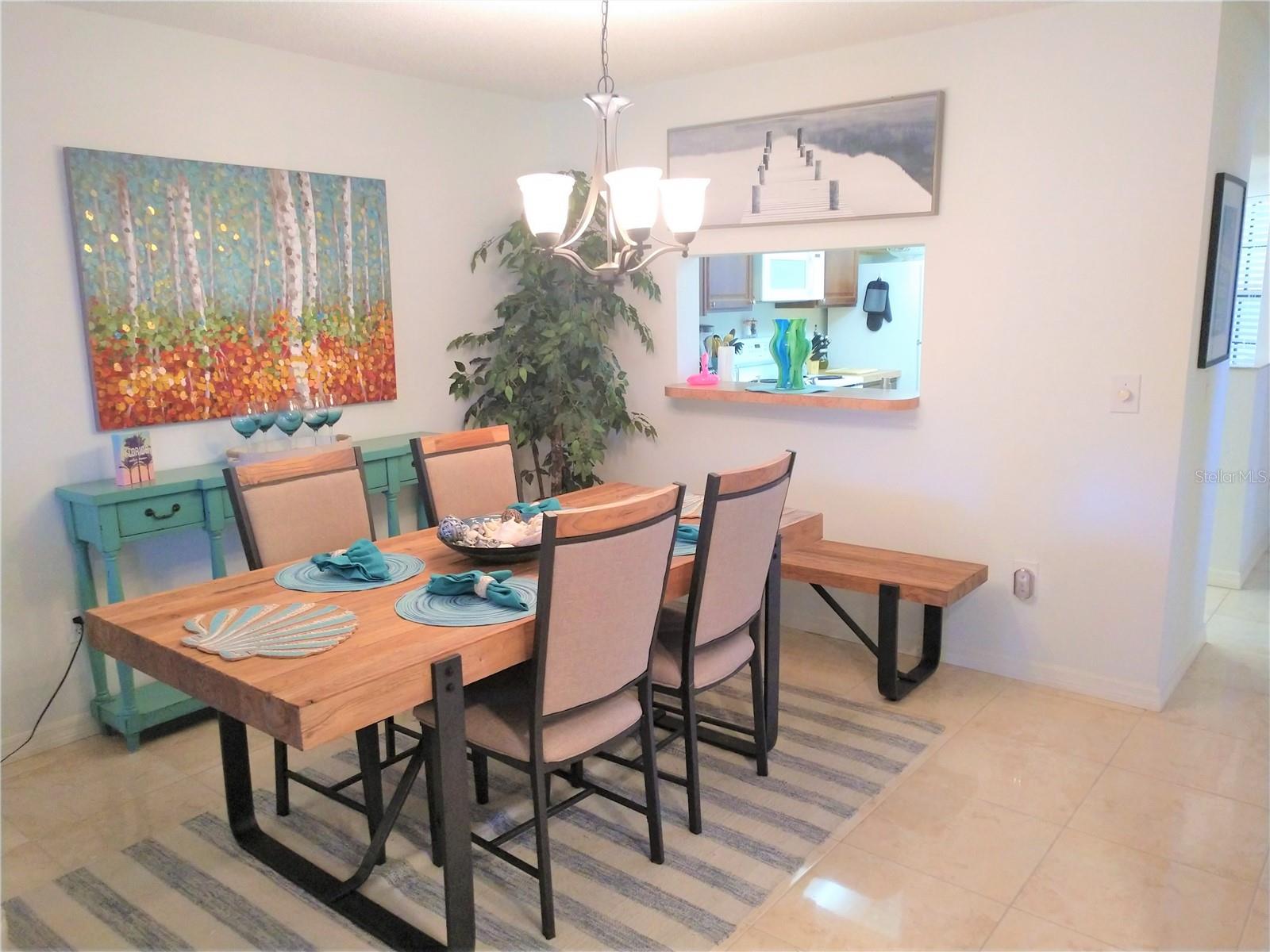307 Pine Hollow Cir #307 Property Photo 5