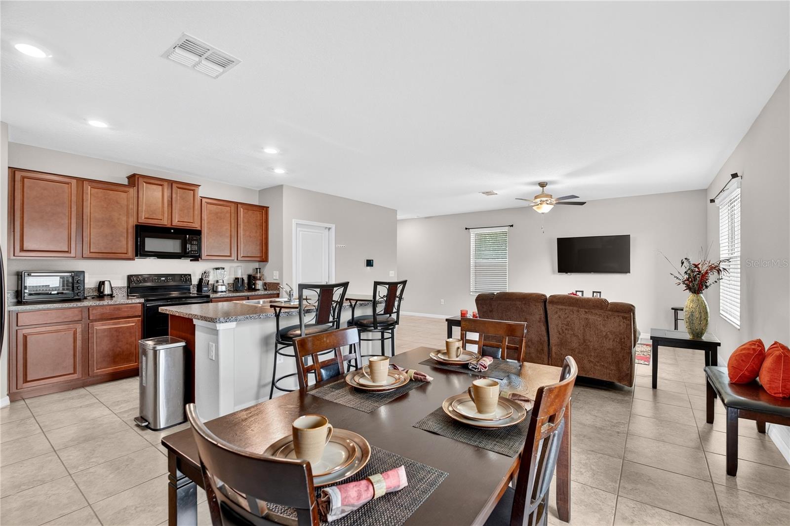 10202 Cool Waterlily Ave Property Photo 15