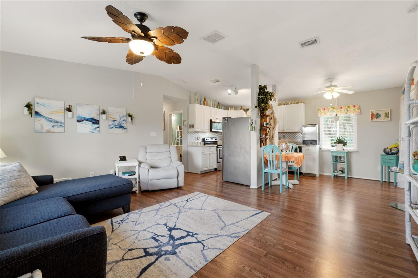 10182 Gulfstream Blvd Property Photo 2