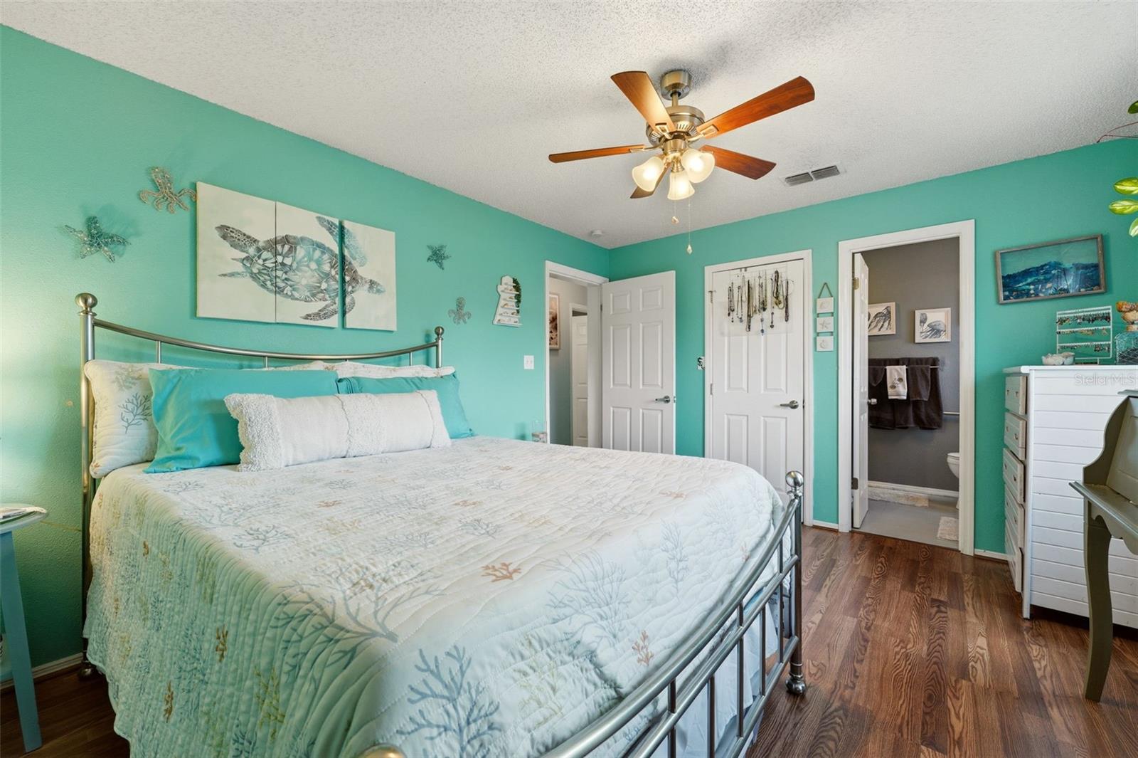 10182 Gulfstream Blvd Property Photo 5