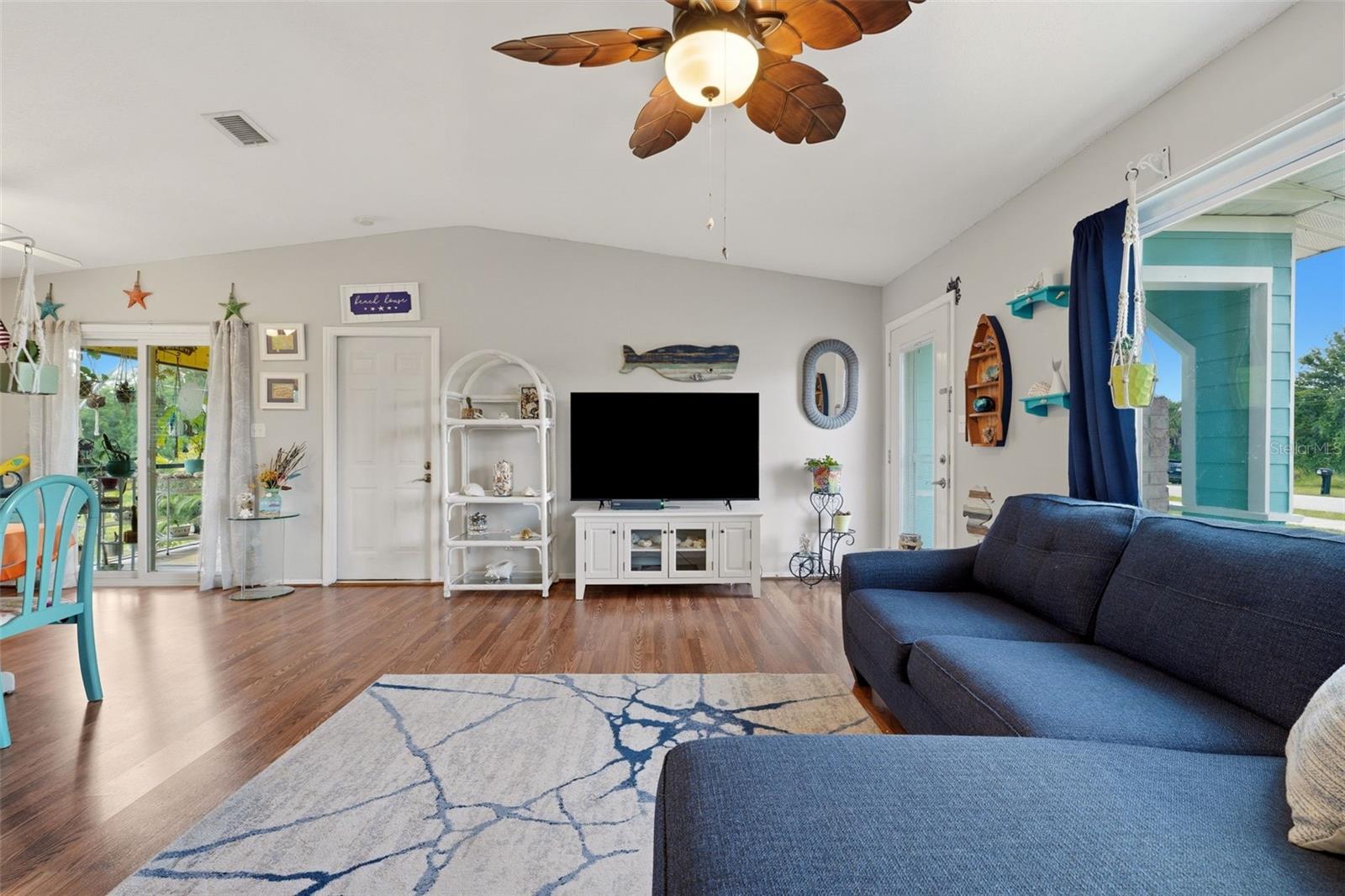 10182 Gulfstream Blvd Property Photo 11