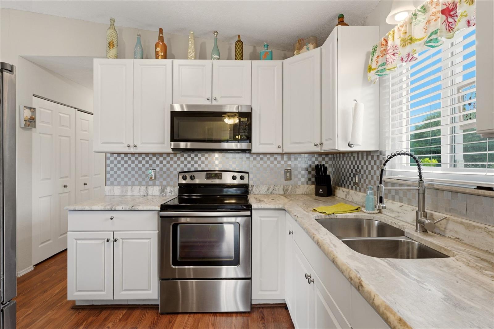 10182 Gulfstream Blvd Property Photo 14