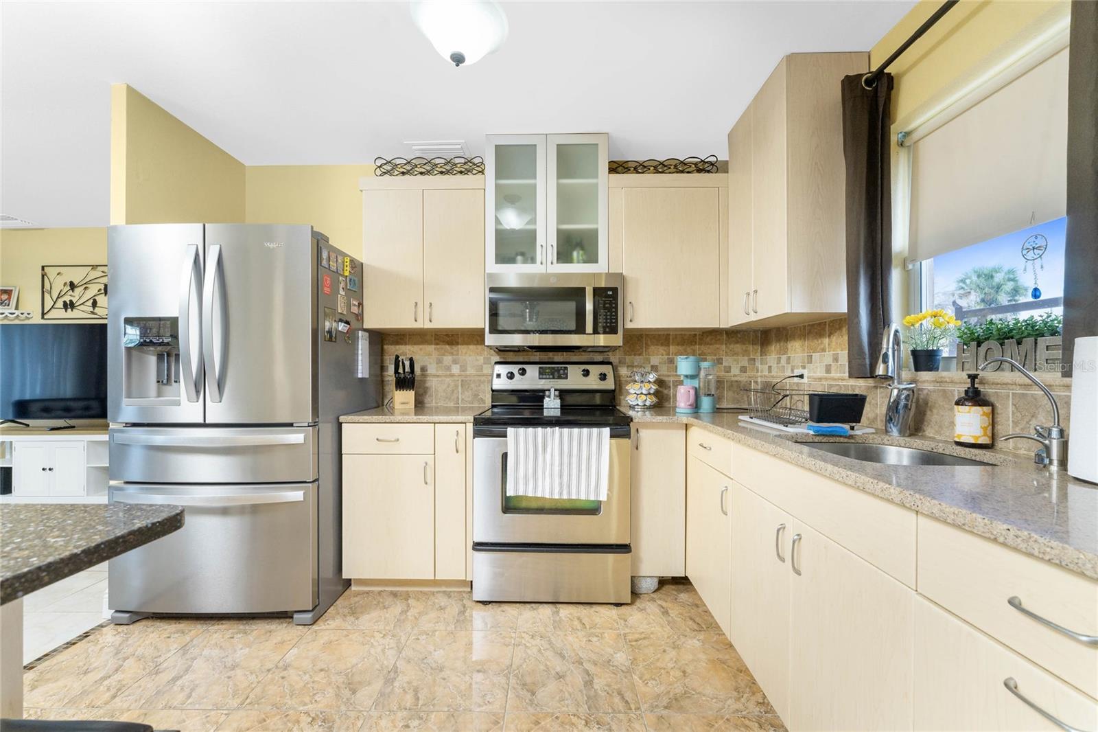 4568 Grobe St Property Photo 11