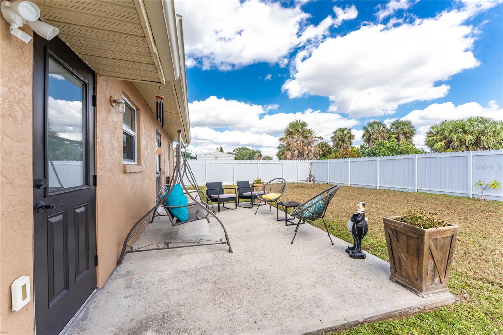 4568 Grobe St Property Photo 27