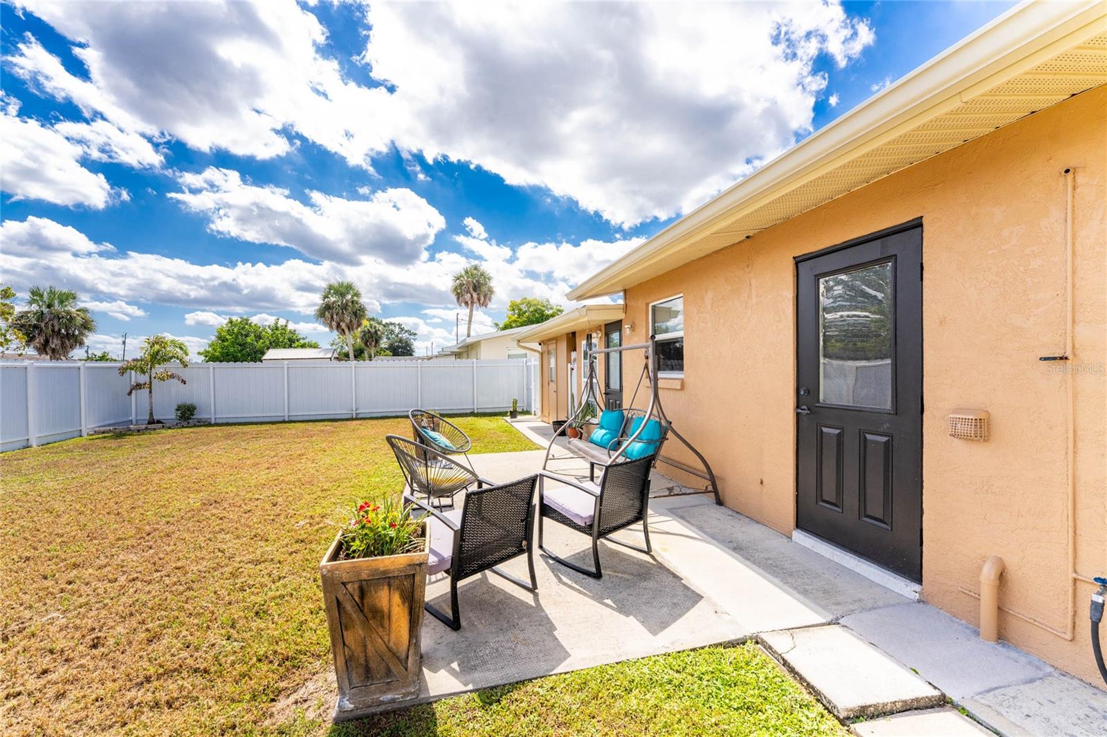4568 Grobe St Property Photo 35