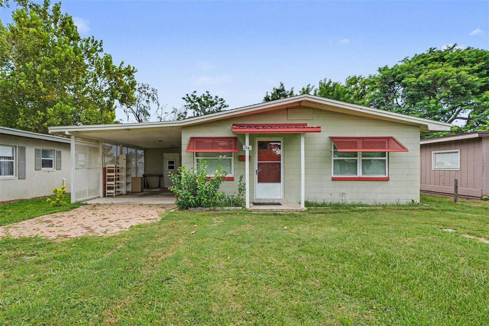 1941 Oglesby Ave Property Photo 2