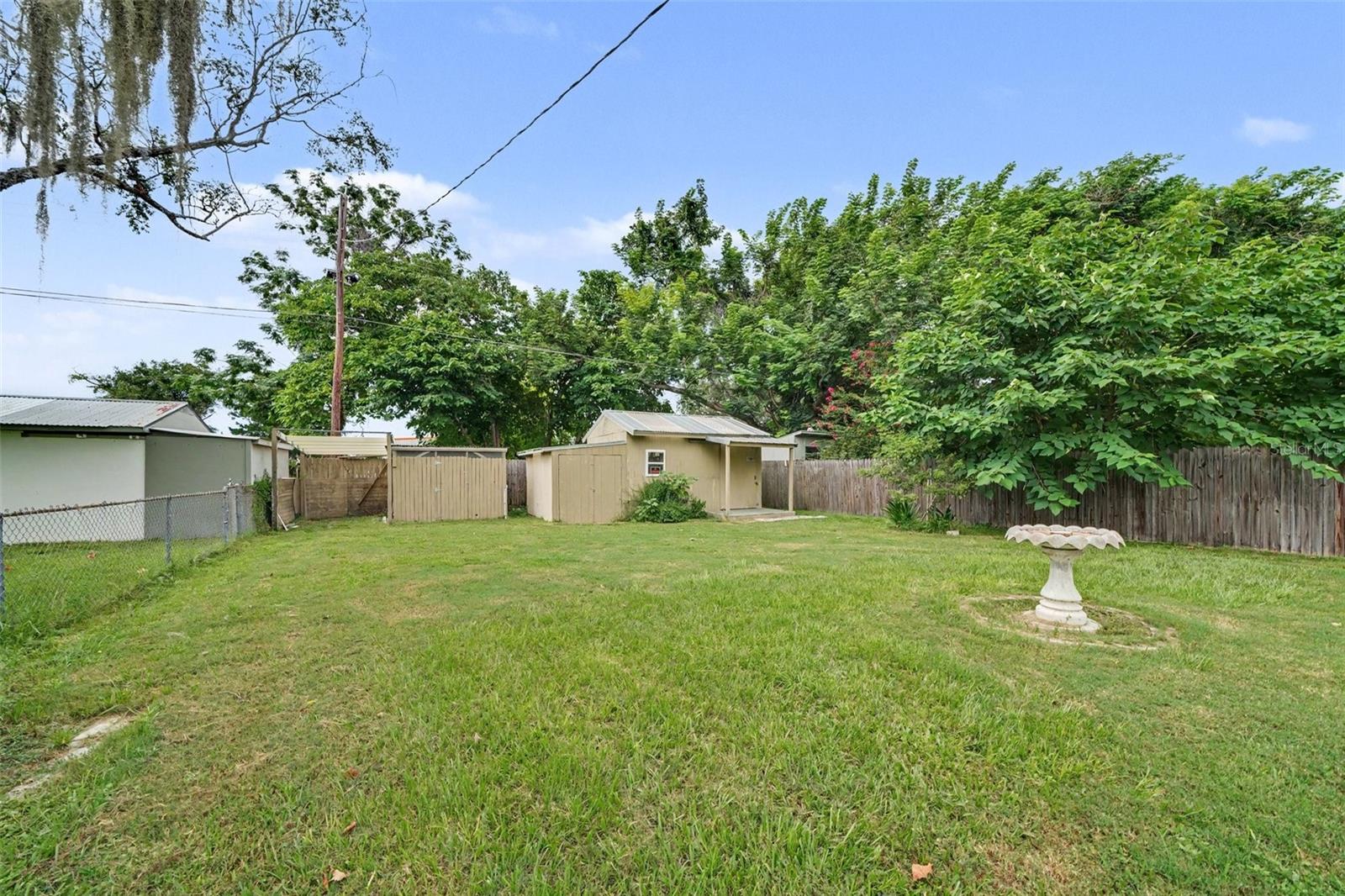 1941 Oglesby Ave Property Photo 4