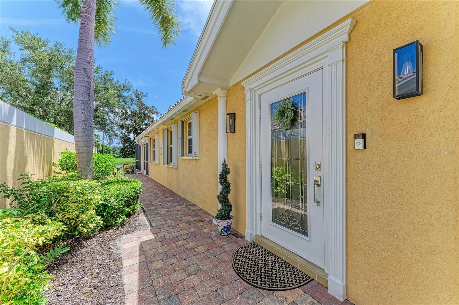 6256 Erice St Property Photo 4