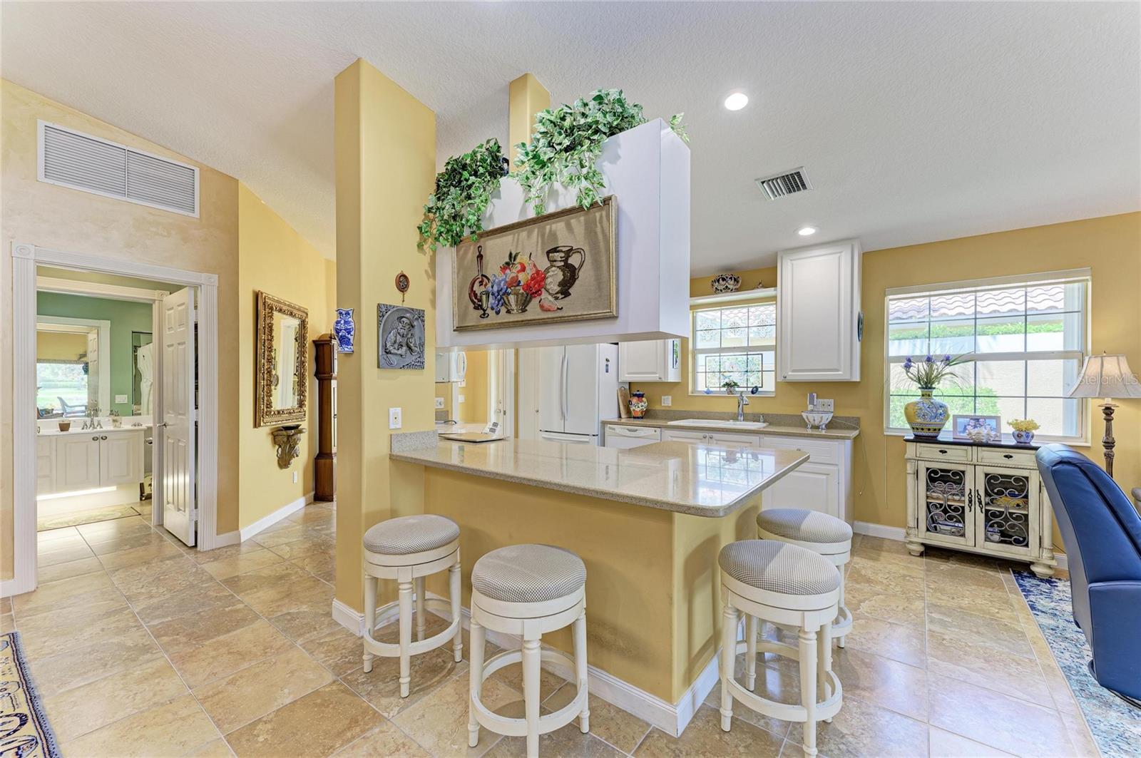 6256 Erice St Property Photo 12