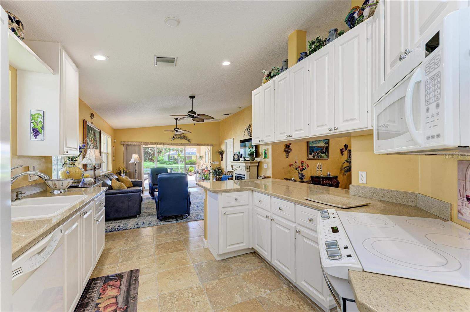 6256 Erice St Property Photo 16