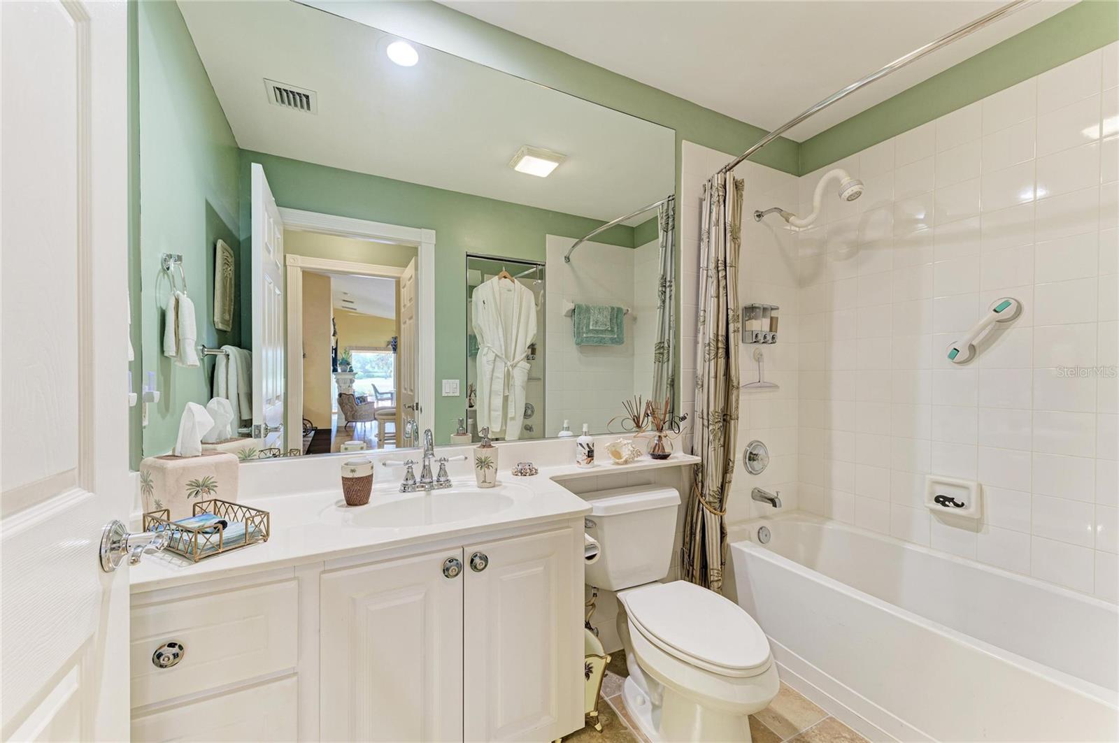 6256 Erice St Property Photo 38