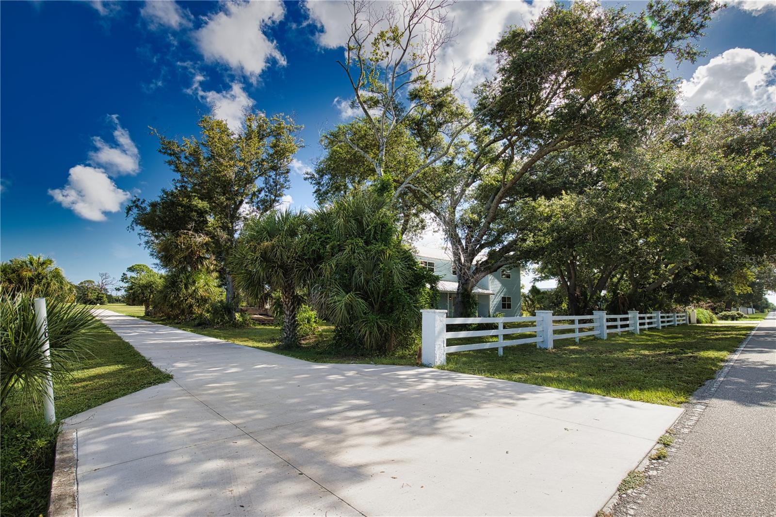 916 Bayshore Dr Property Photo 5