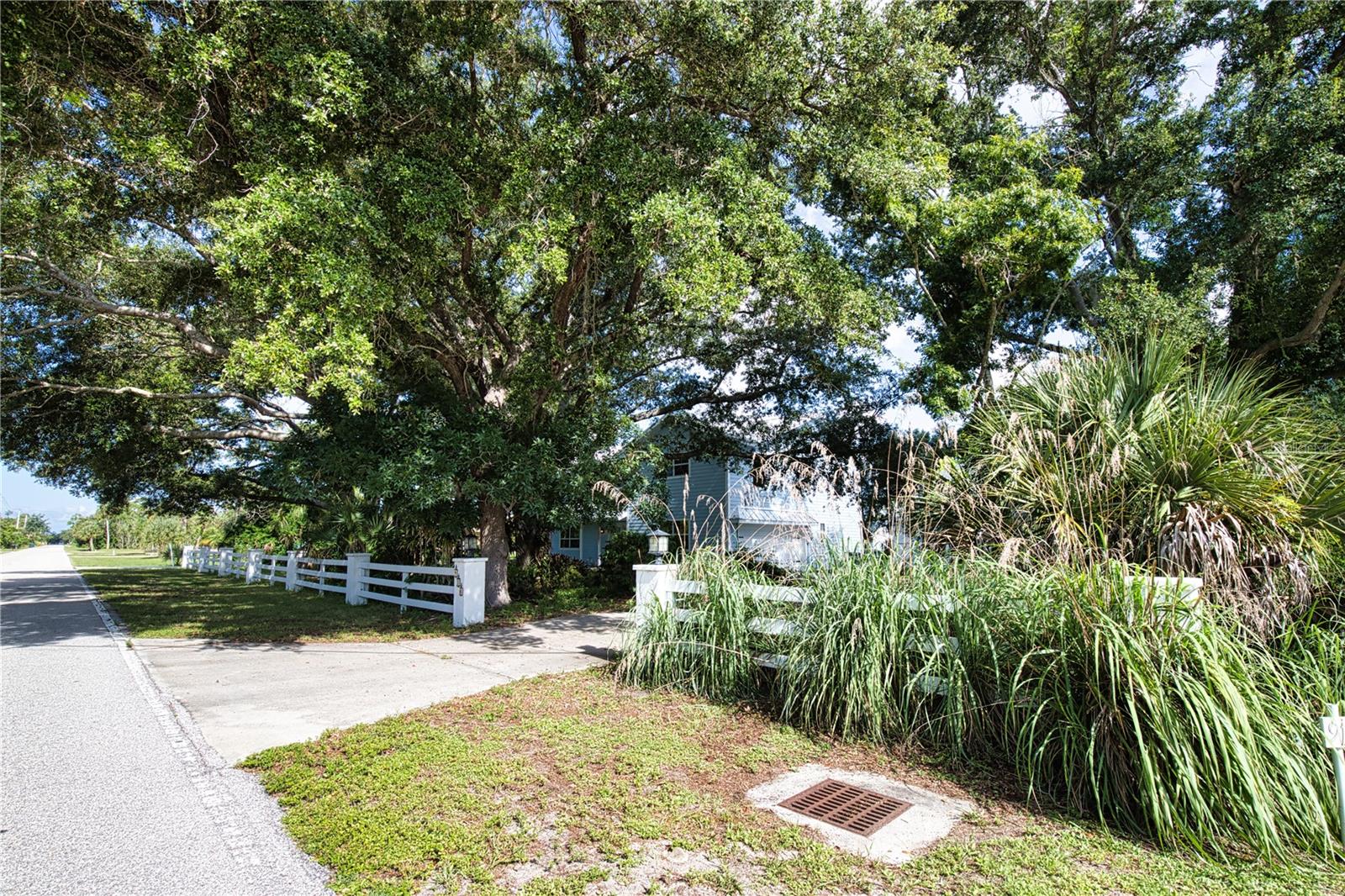 916 Bayshore Dr Property Photo 7