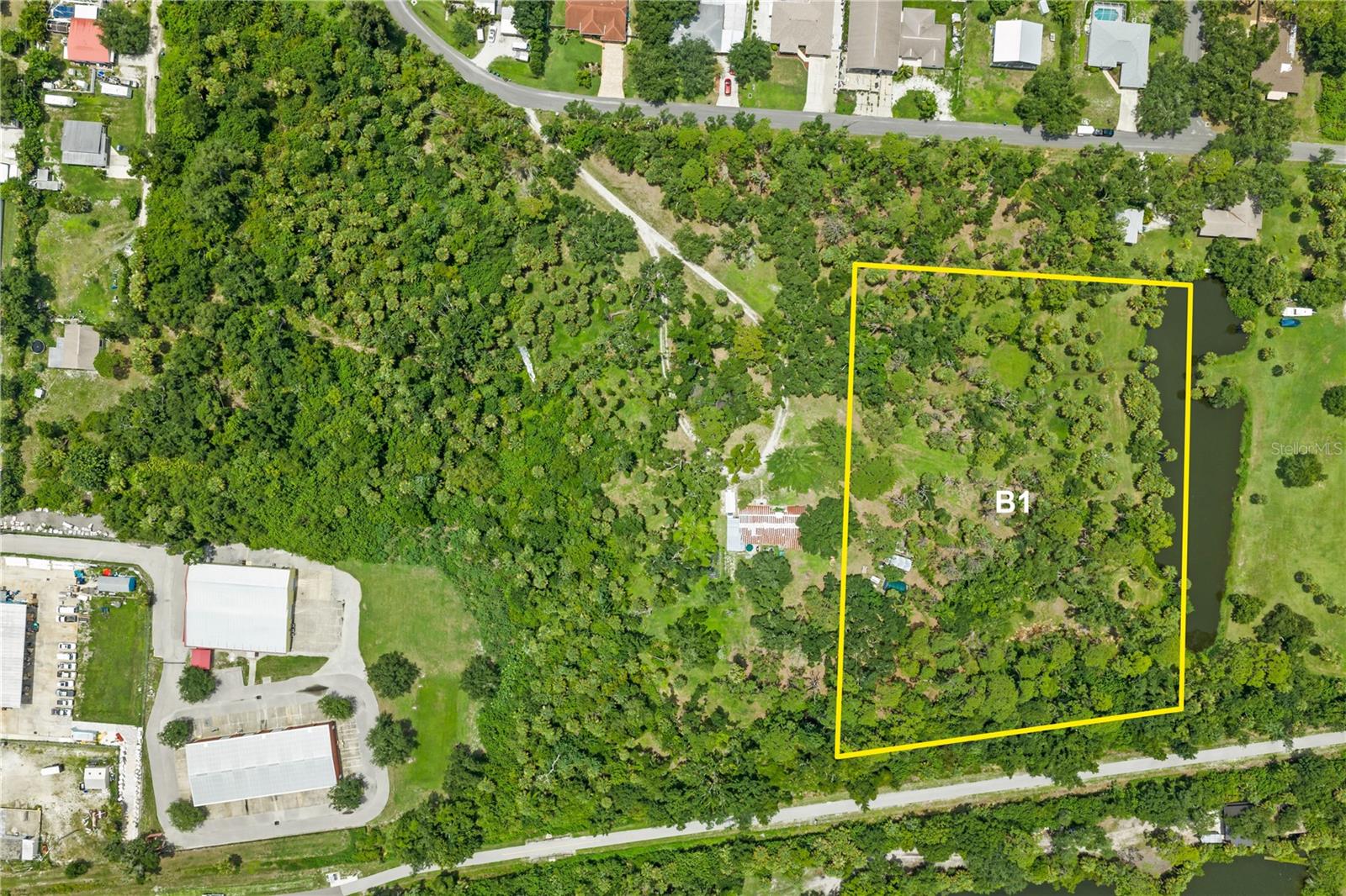 Twin Lakes Ave #b1 Property Photo 18