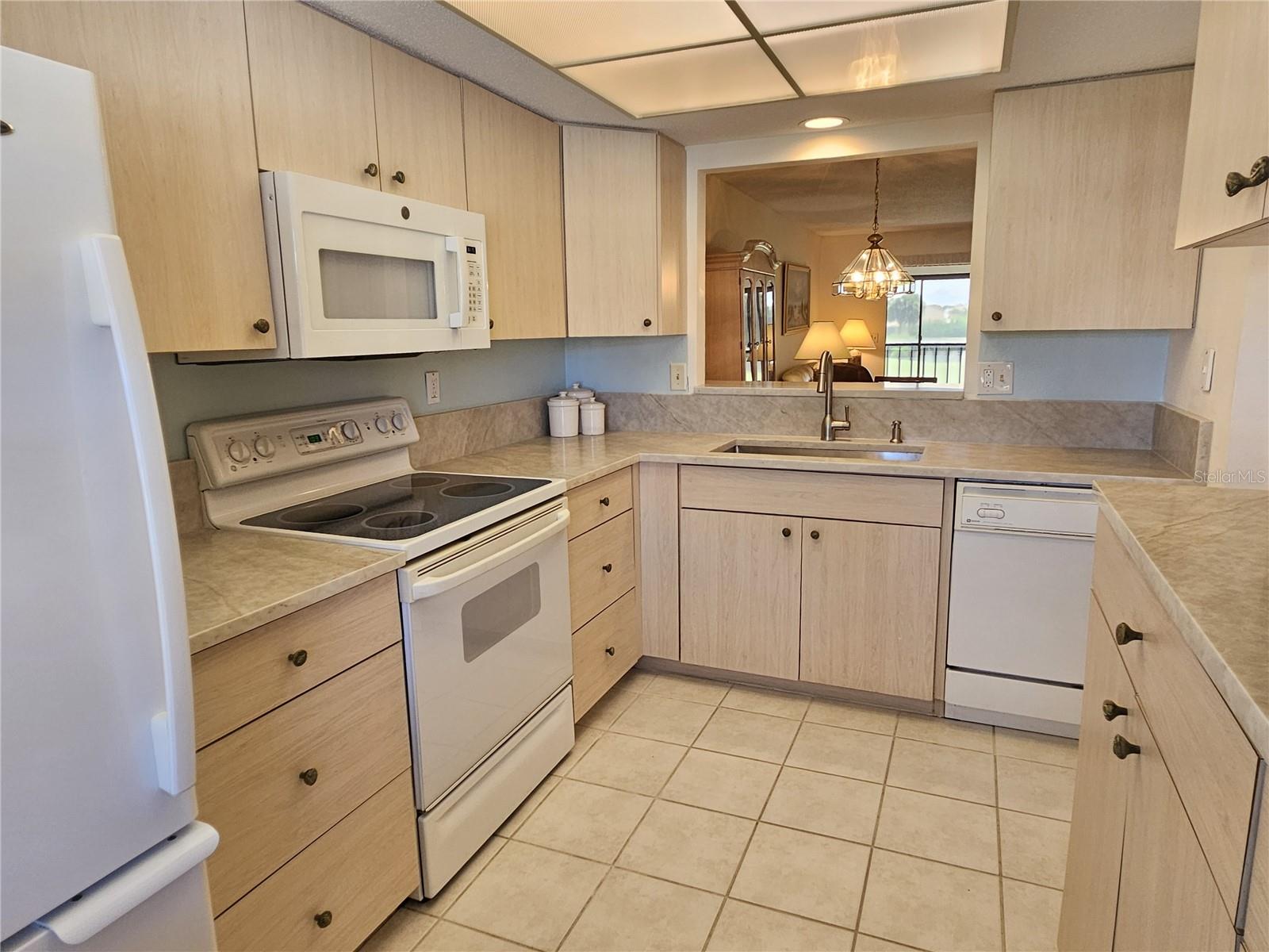 756 Avenida Estancia #162 Property Photo 30