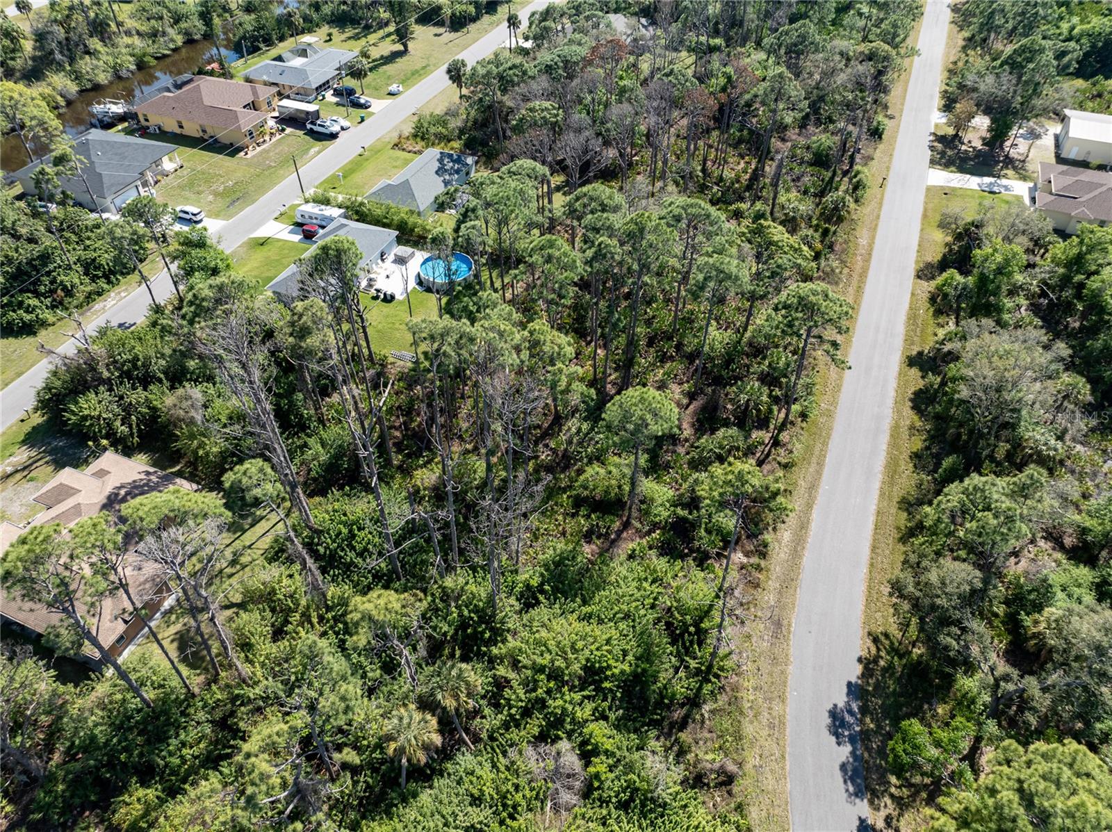 48 Saluda Ter Property Photo 8