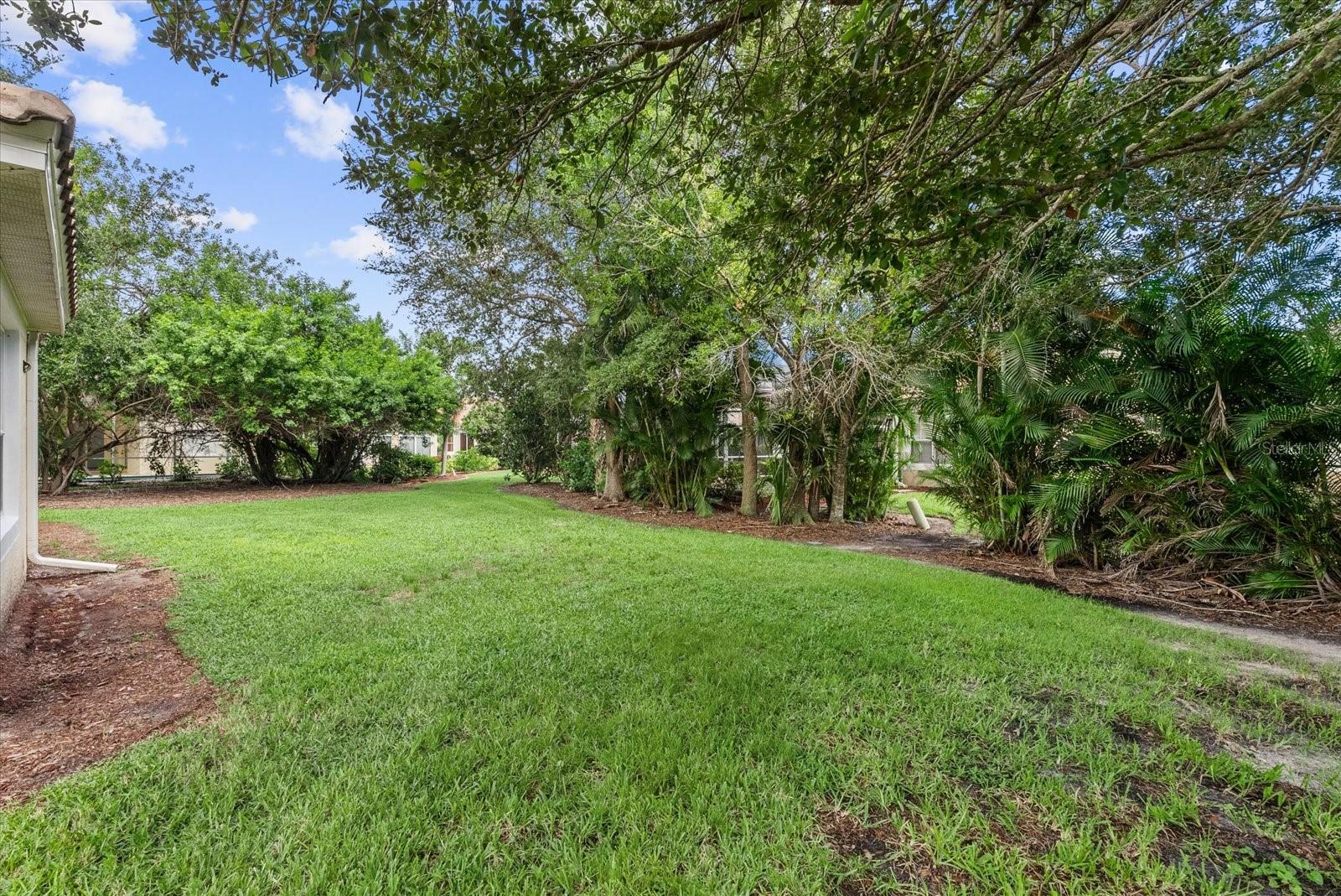 324 Langholm Dr Property Photo 44