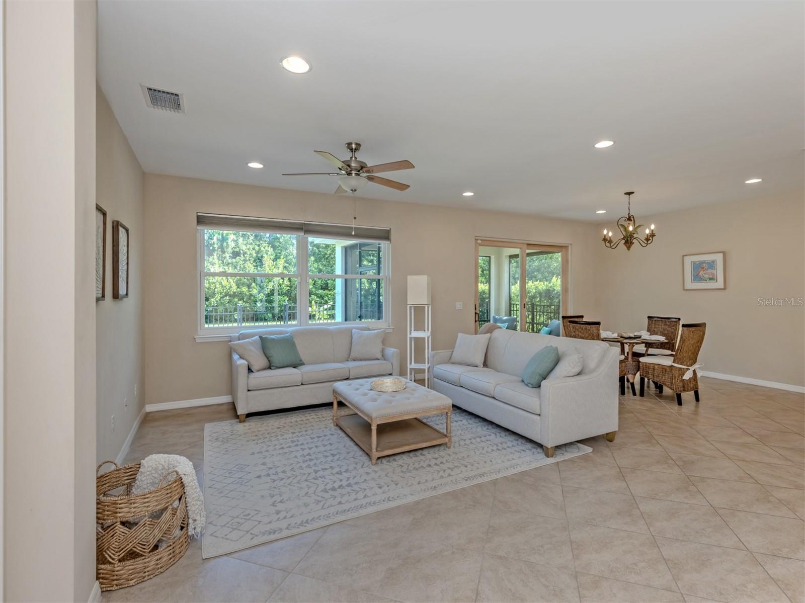 11670 Parrotfish St Property Photo 2