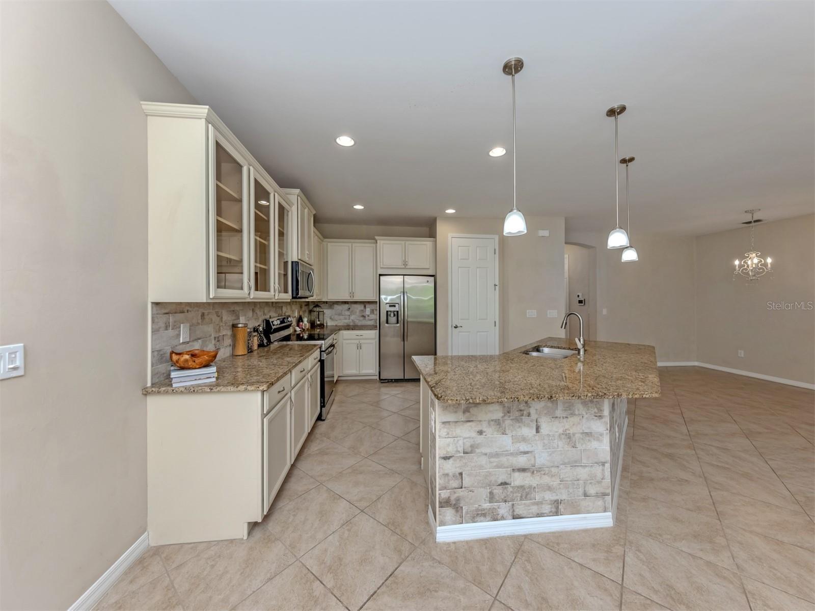 11670 Parrotfish St Property Photo 12