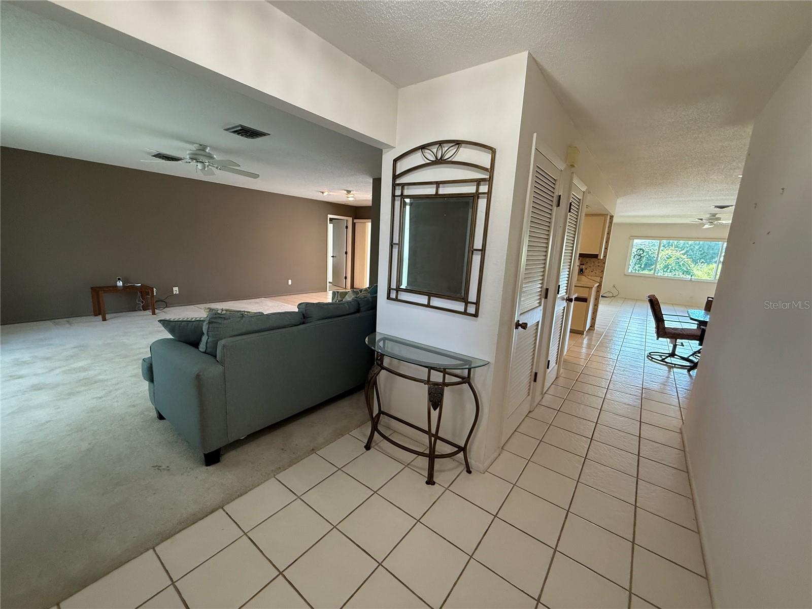 386 Pineview Dr Property Photo 5