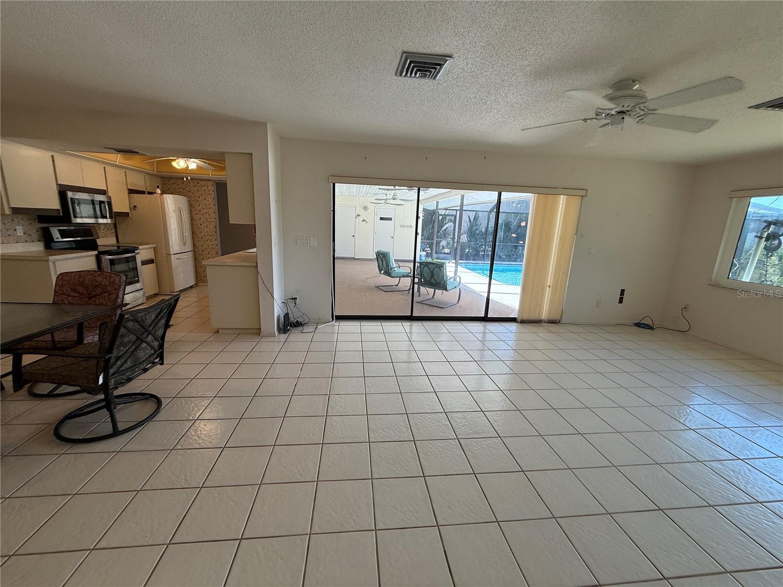 386 Pineview Dr Property Photo 22