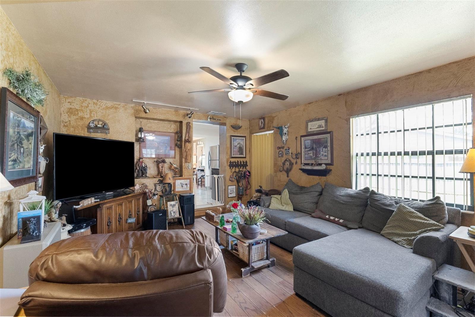 8709 El Portal Dr Property Photo 29