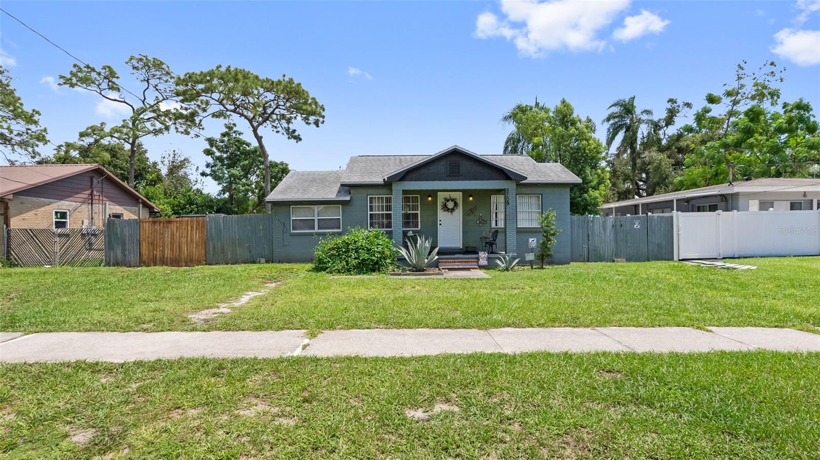 8709 El Portal Dr Property Photo 31