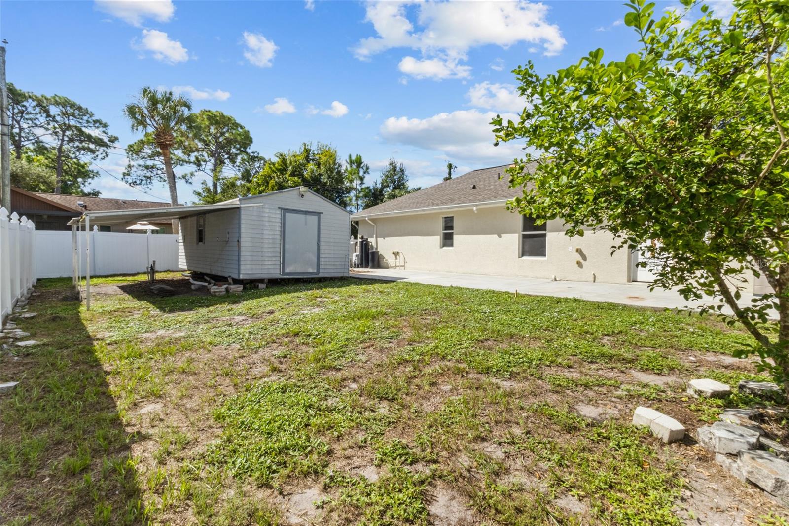 381 Foxglove Rd Property Photo 43