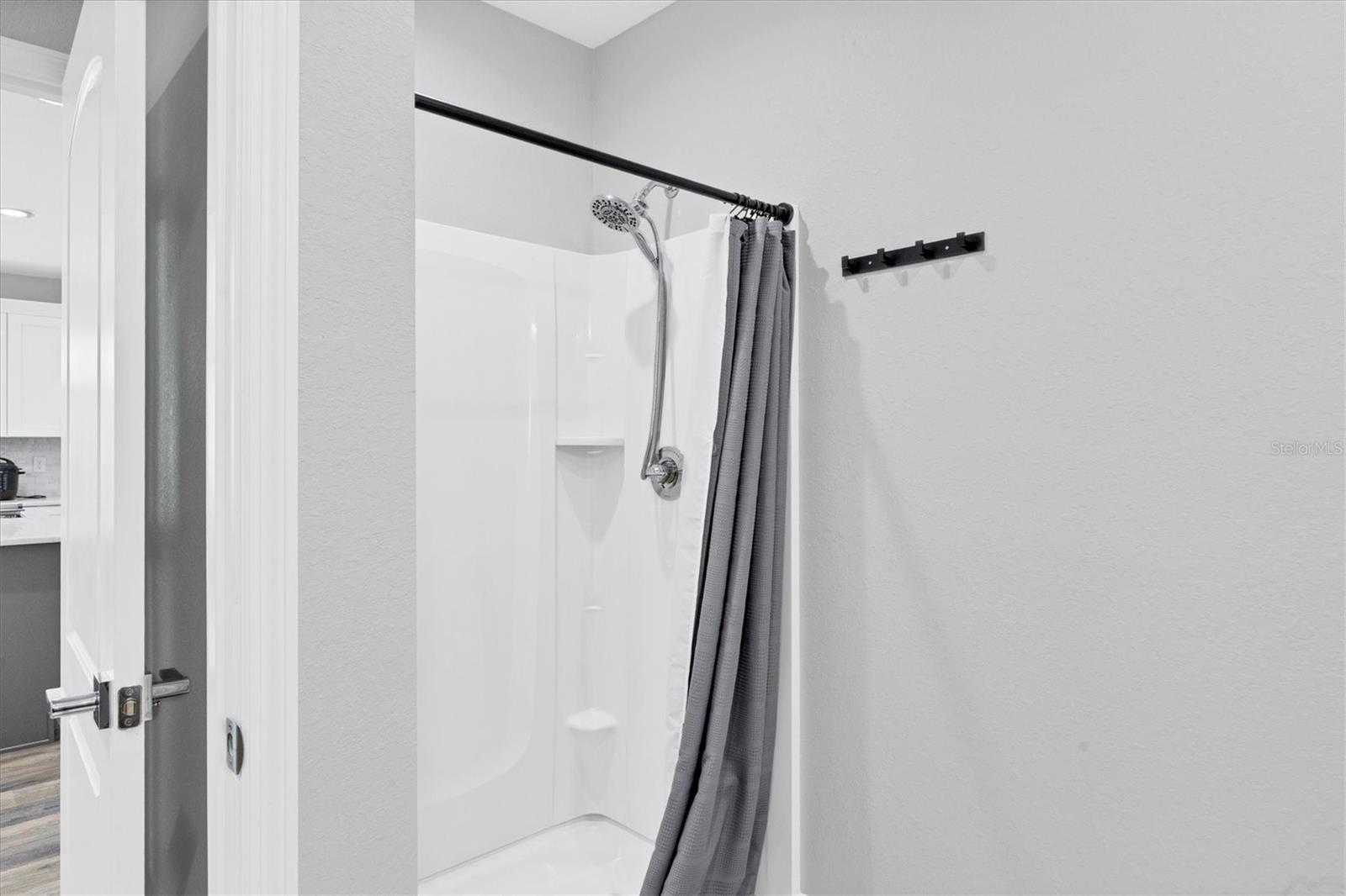 338 Boundary Blvd Property Photo 24