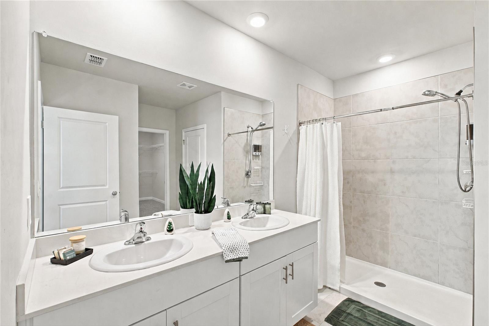 5131 Schubert Trl Property Photo 14