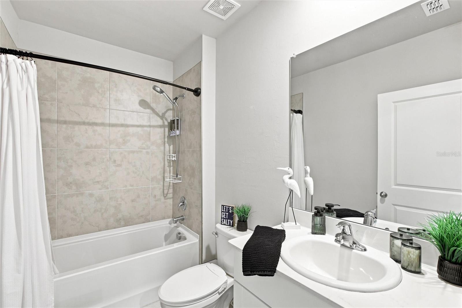 5131 Schubert Trl Property Photo 17