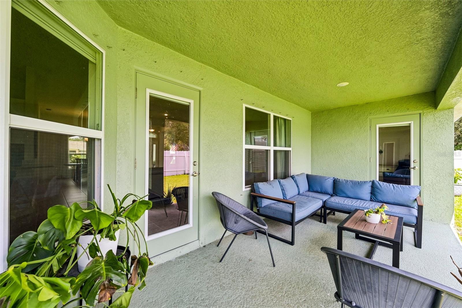 2718 N Chamberlain Blvd Property Photo 24