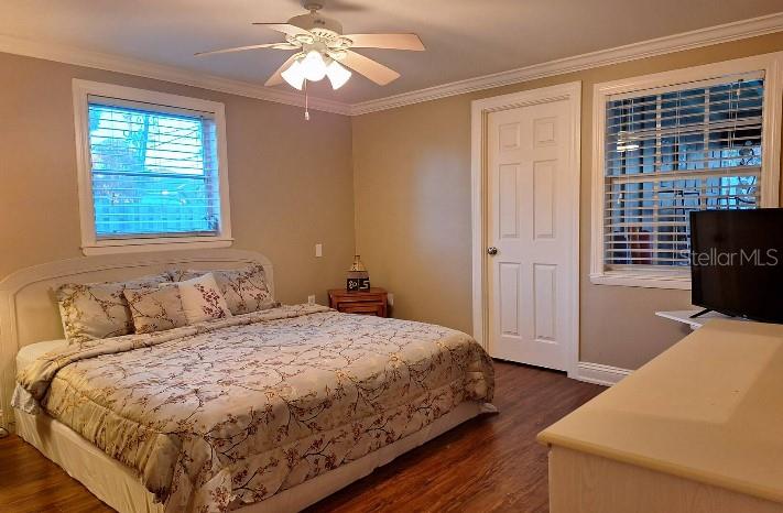 695 Alligator Dr Property Photo 8