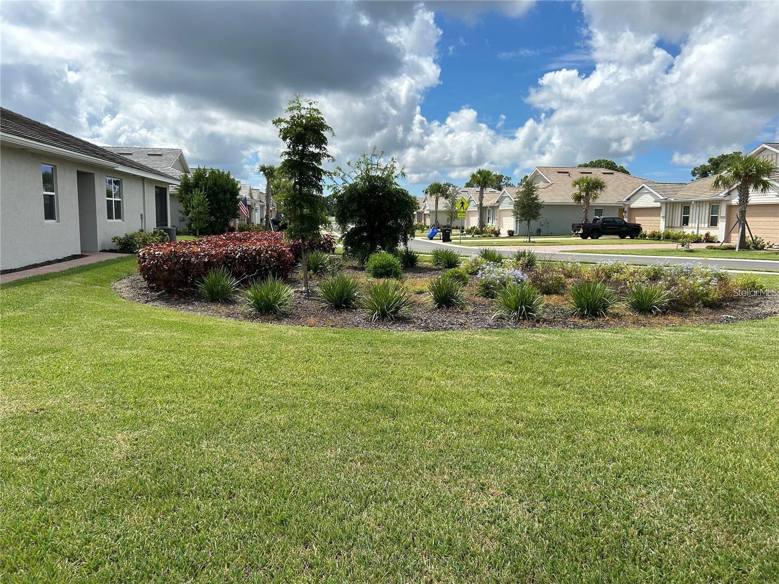 139 Ibiza Loop Property Photo 2